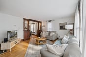Prime Uptown Location! 2br charming historic home!