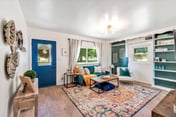 ★Downtown Perrysburg Bungalow w/ additional space★