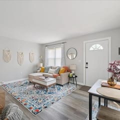 Adorable Maumee Ranch by River/Park-2br fast WiFi