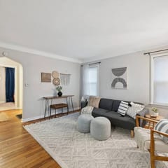 Calming & Relaxing 2br Bungalow near UT, Tol Hosp.