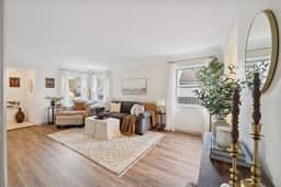 Elegant & inviting! 3br w/ private primary suite! - Image 2