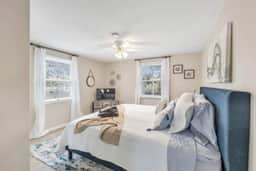 Best location in Uptown Maumee! King Bed-W/D-3TVs! - Image 3