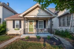 Historic yet updated 2br home- Downtown Rossford! - Image 5