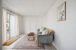 Appealing 2br Cape Cod w/ bonus rm & fiber Wi-Fi! - Image 4