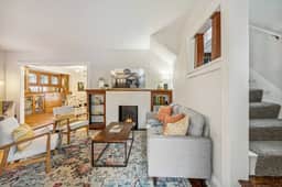 Stunning historic 3br across from Toledo Hospital! - Image 5
