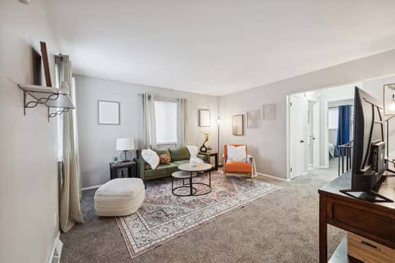 Spacious & well designed 3br/1.5ba w/ Fiber Wi-Fi! - Image 1