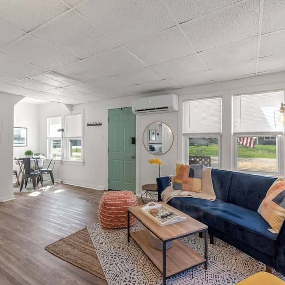 ★ Sylvania area cute 1 story home + guesthouse! ★ - Image 1