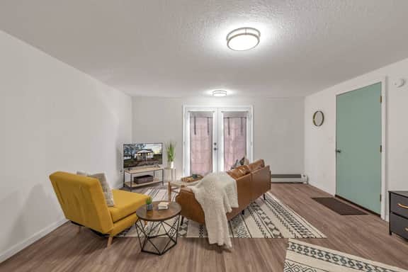 ★ Sylvania area cute 1 story home + guesthouse! ★ - Image 4