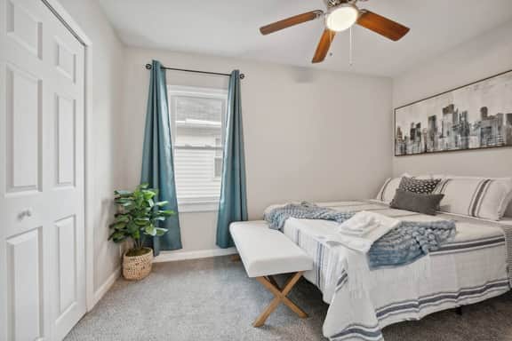 Charming 2br home on Swan Creek! Private office. - Image 4