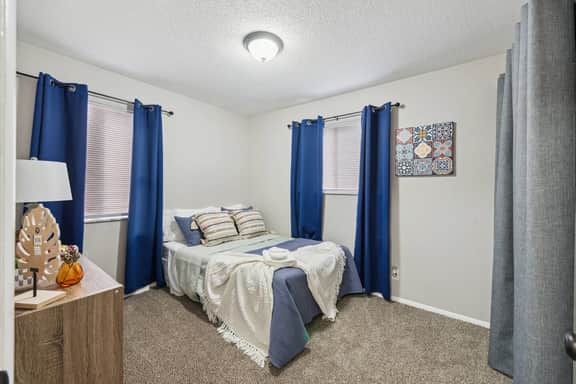 Spacious & well designed 3br/1.5ba w/ Fiber Wi-Fi! - Image 3