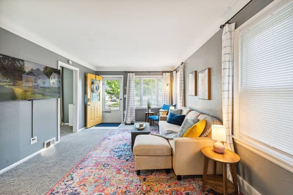 Cheerful & Clean 2br by TCC & Zoo! Fenced yard! - Image 1