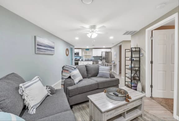 Best location in Uptown Maumee! King Bed-W/D-3TVs! - Image 1