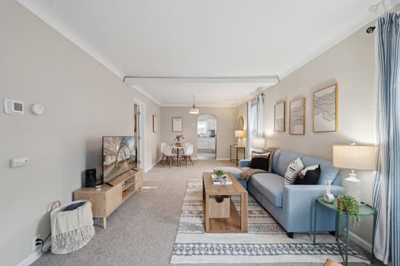 Charming 2br home on Swan Creek! Private office. - Image 1